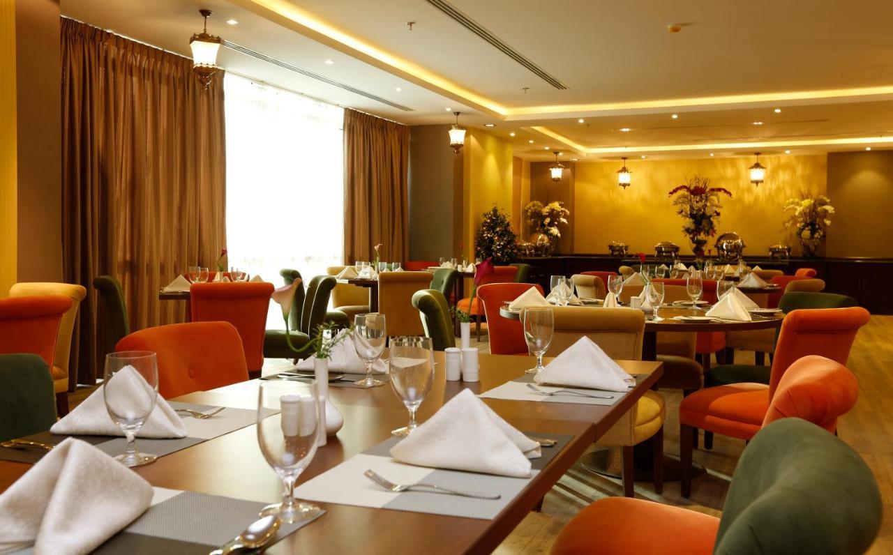 Swiss Flora Inn Hotel Riyad Extérieur photo