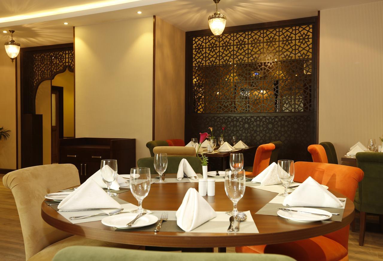 Swiss Flora Inn Hotel Riyad Extérieur photo