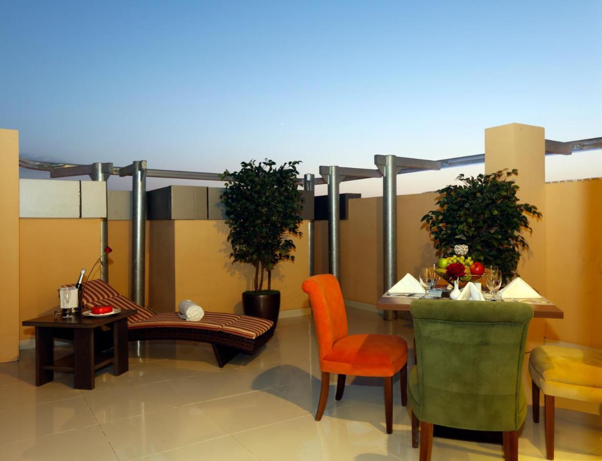 Swiss Flora Inn Hotel Riyad Extérieur photo